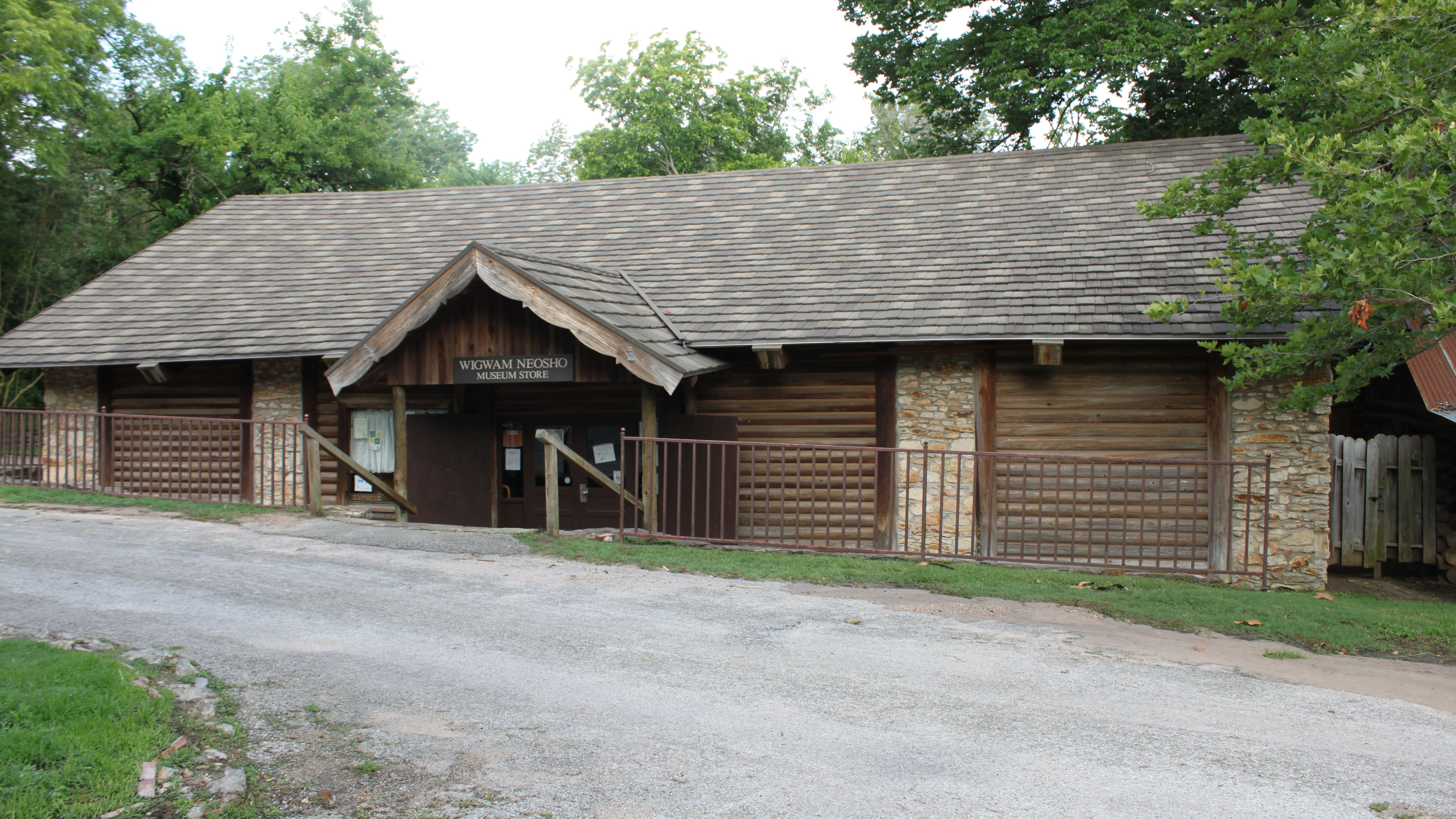 museum store